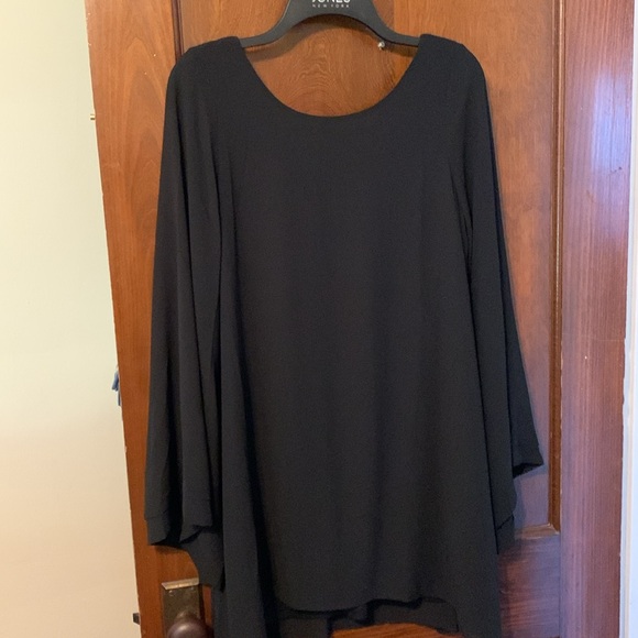 Show me your MuMu black bombshell dress w scoop neck & wide sheer sleeves 😍😍 - Picture 3 of 12